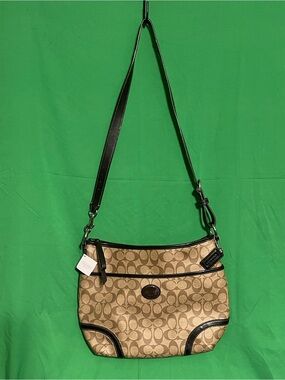 Coach Signature coated Canvas Payton Convertible Hobo in Silver/Khaki/Mahogany